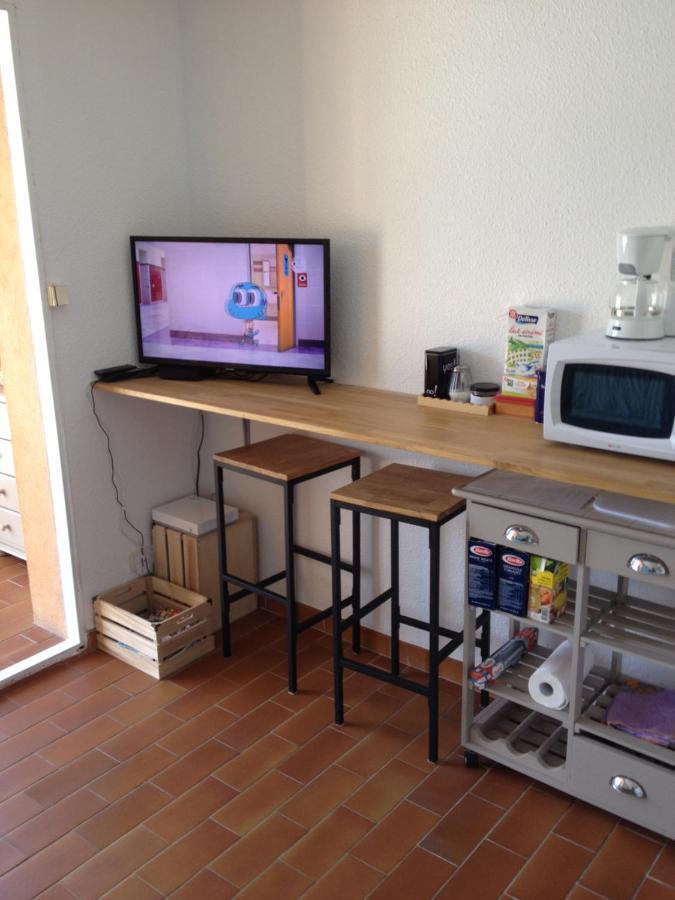 Au Calme Dans Hameau Fleuri Joli Studio 3 Pers Piscine Parking Wi-Fi ว็องส์ ภายนอก รูปภาพ